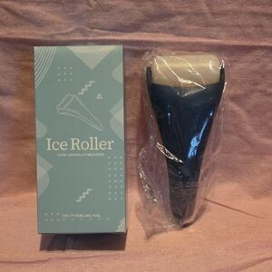 Ice Roller Facial Skin Care Tool - White Roller with Navy Blue Handle